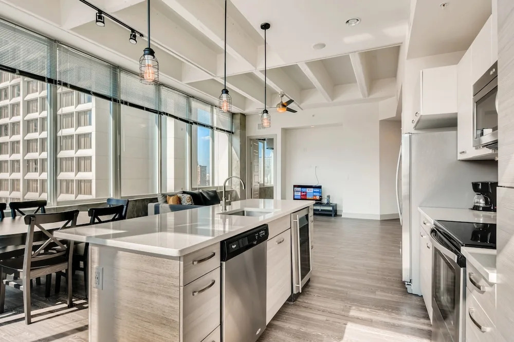 1stHomeRent Centennial Apartments