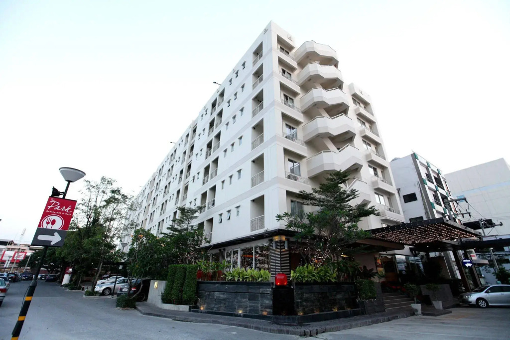 Pacific Park Hotel
