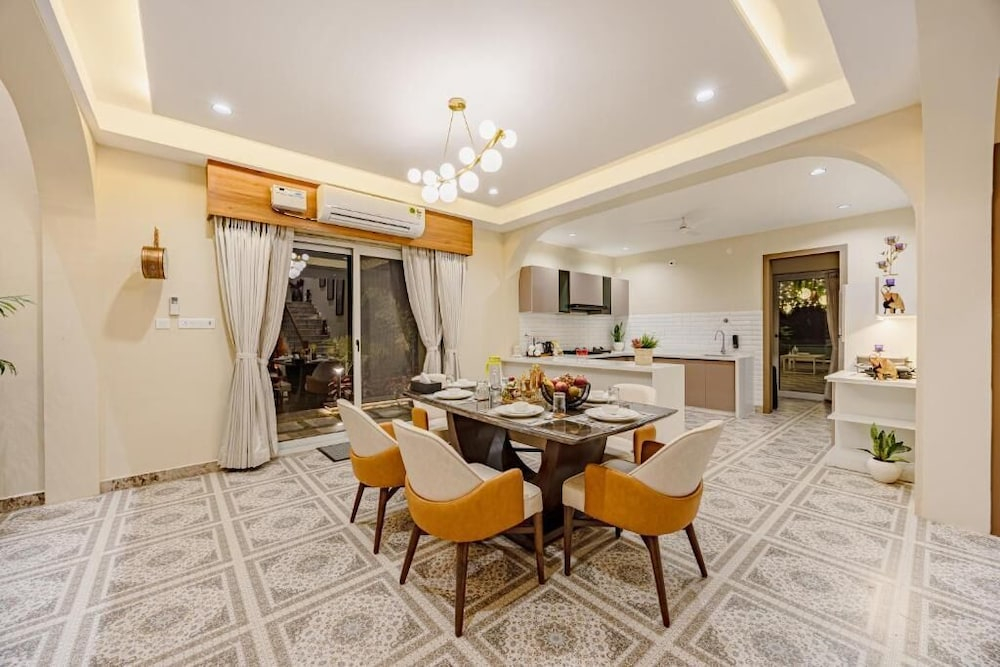 Heaven in Hills By ELIVAAS with pvt pool