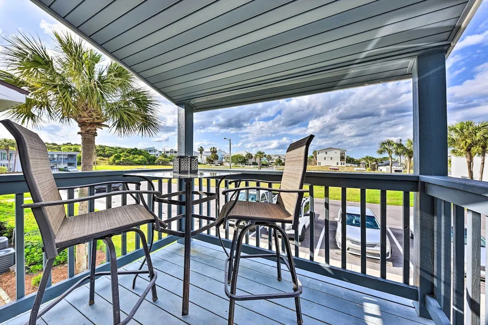 Quaint Condo < Half-mi to Fort Clinch Beach!