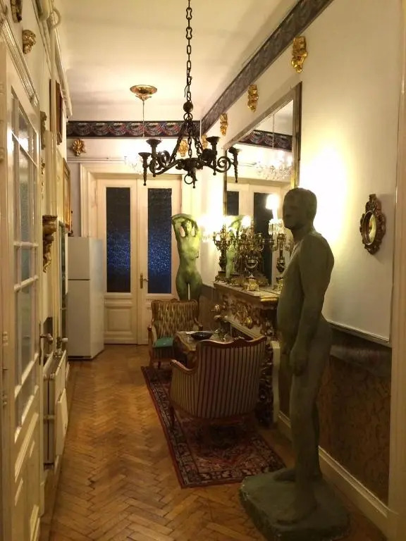 Imre Guest House