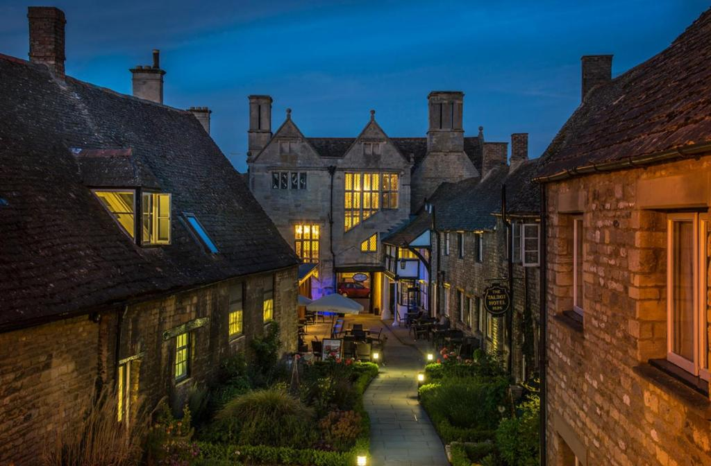 The Talbot Hotel, Oundle , Near Peterborough - The Coaching Inn Group