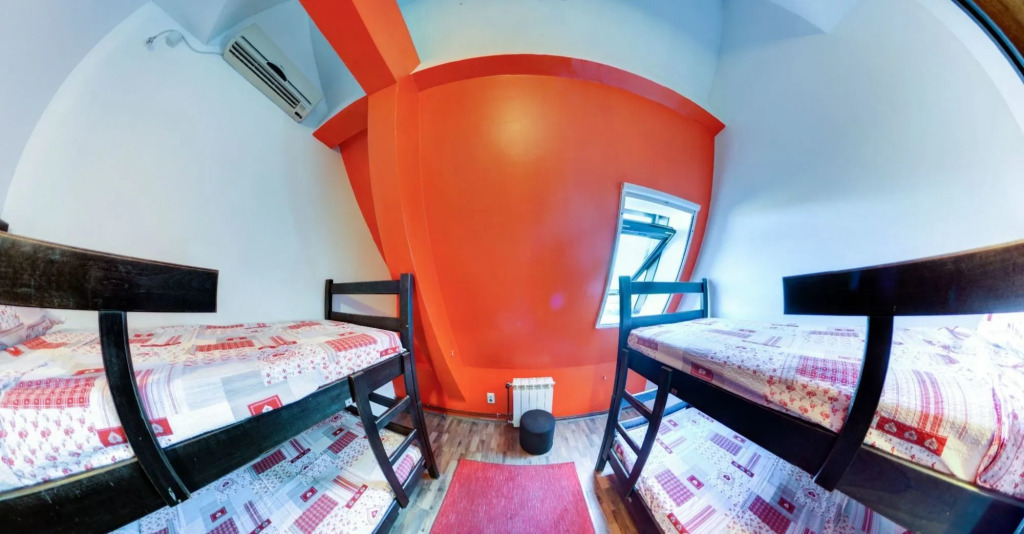 Rooms And Apartments S