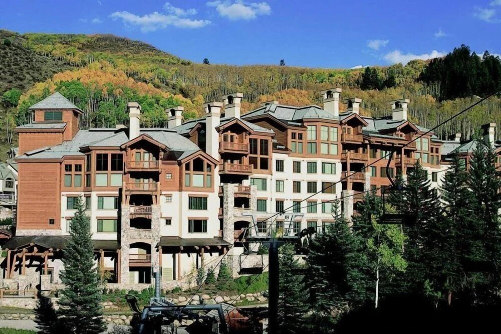 Beaver Creek Elkhorn Lodge 4 Bedroom Residence With Ski In, Ski Out Access And A Short Walk To Beaver Creek Village