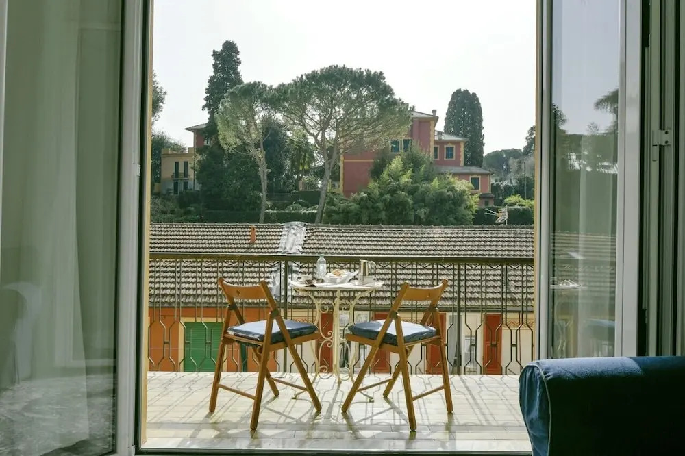 Una Finestra su Villa Durazzo by Wonderful Italy