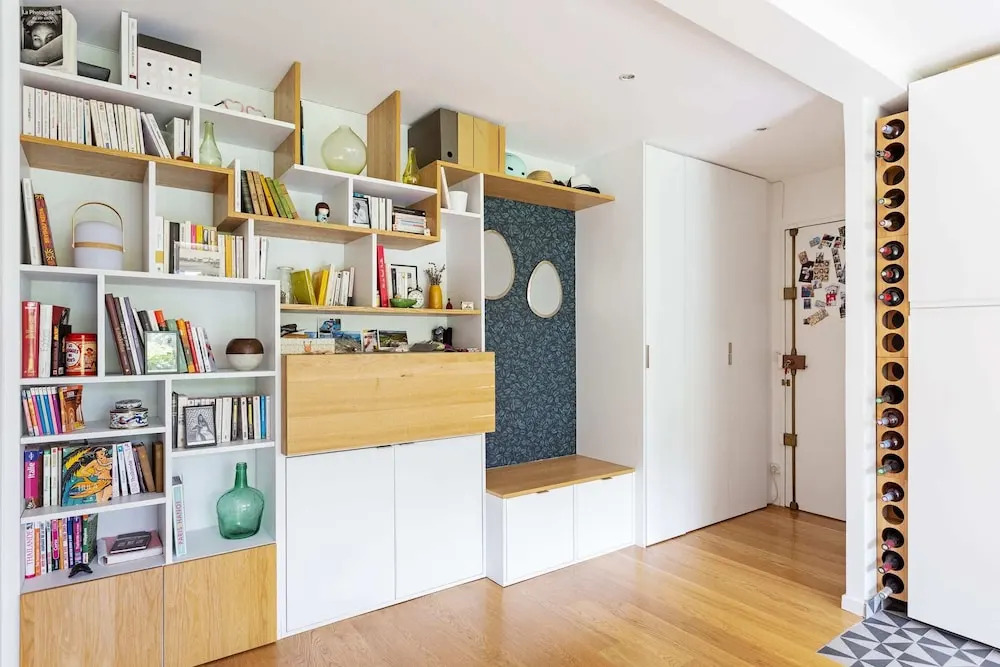 Bright and Modern Apt With Patio in Paris 18th!