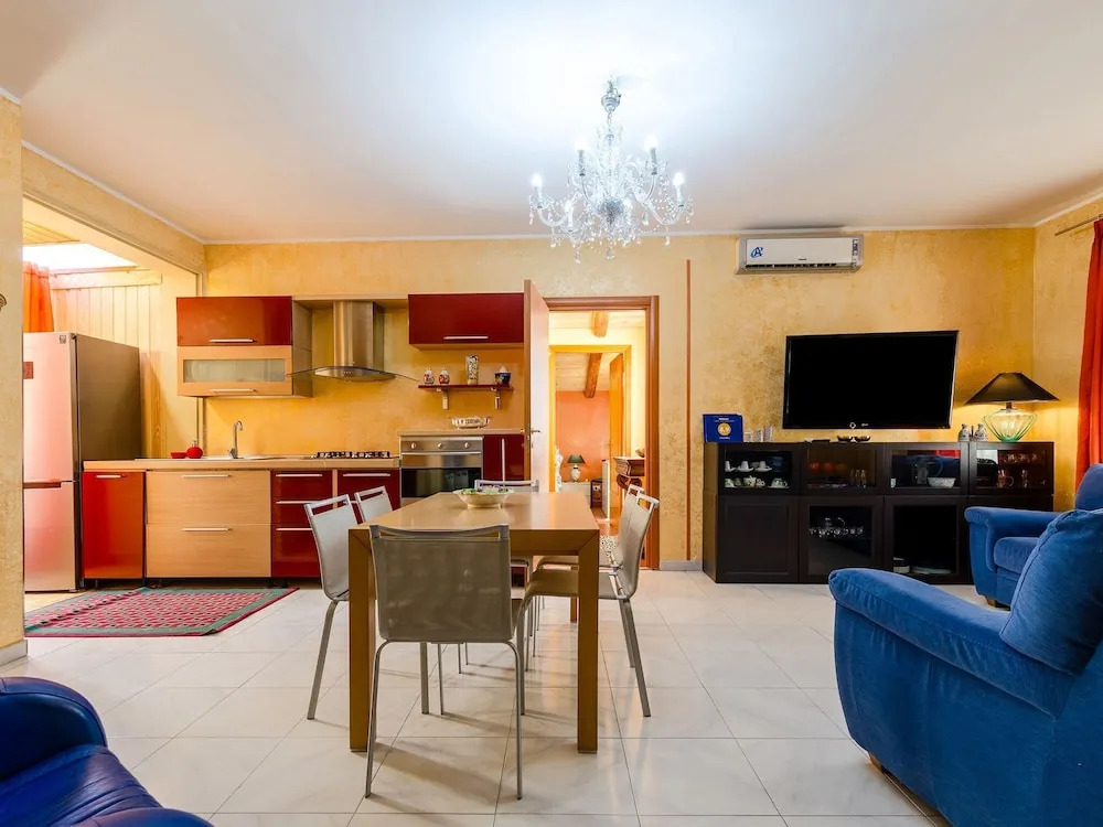 Beautiful Holiday Home in Catania with Barbecue