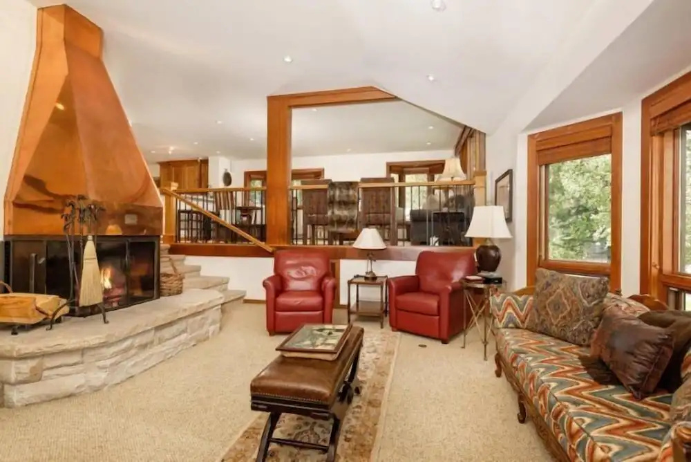 Snowmass Woodrun V 2 Bedroom Ski In, Ski Out Mountain Residence In The Heart Of Snowmass Village