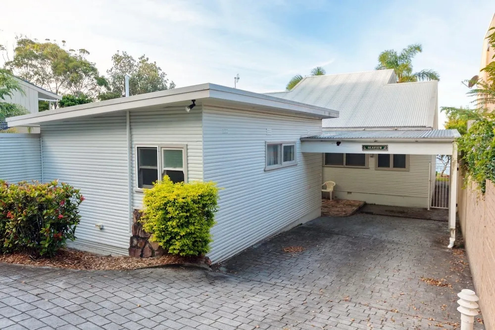 Seaview Crescent, 8