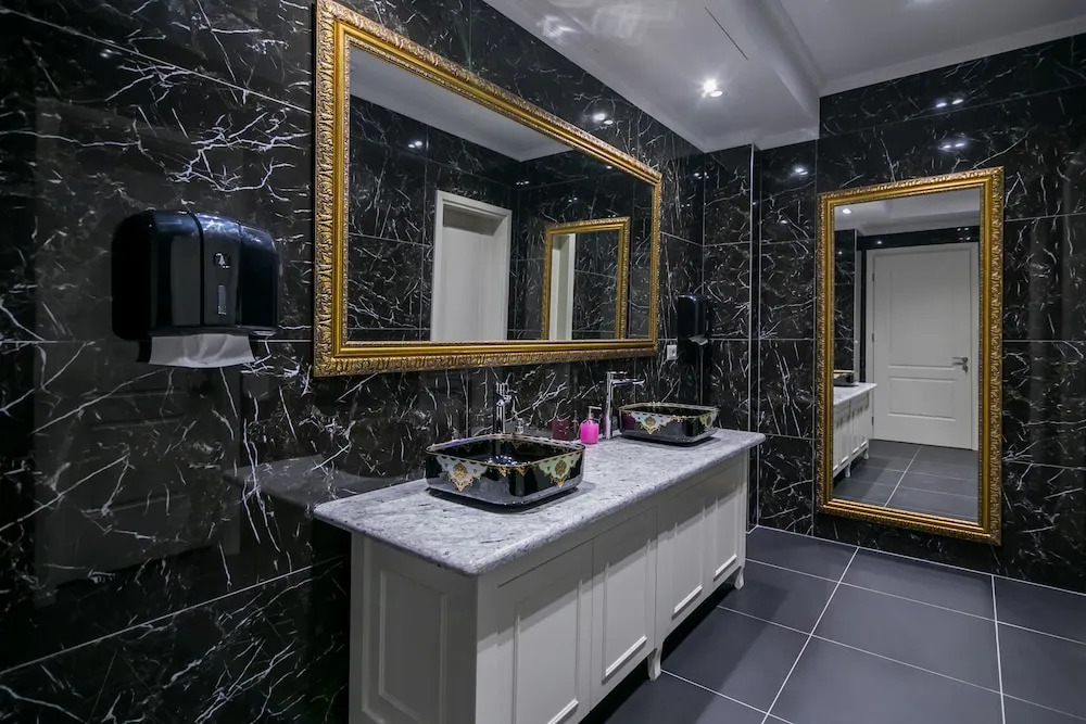 Legacy Boutique Hotel