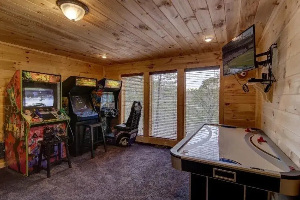 Grand Cherokee Lodge 5 Bedrooms 5 Bathrooms Home