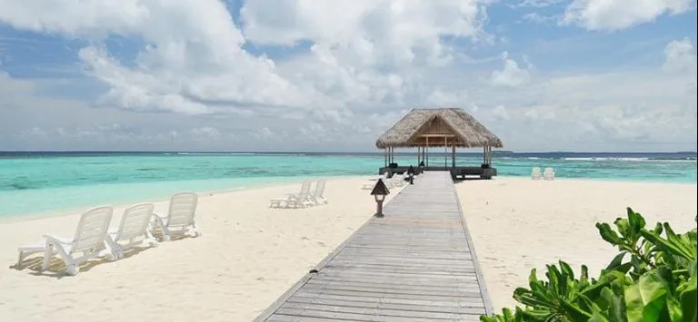 Madoogali Resort & Spa Maldives