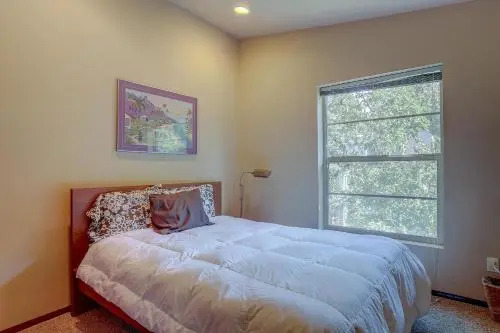 Alexanders-Rvr/Mt Vw-AC-3BR/3B