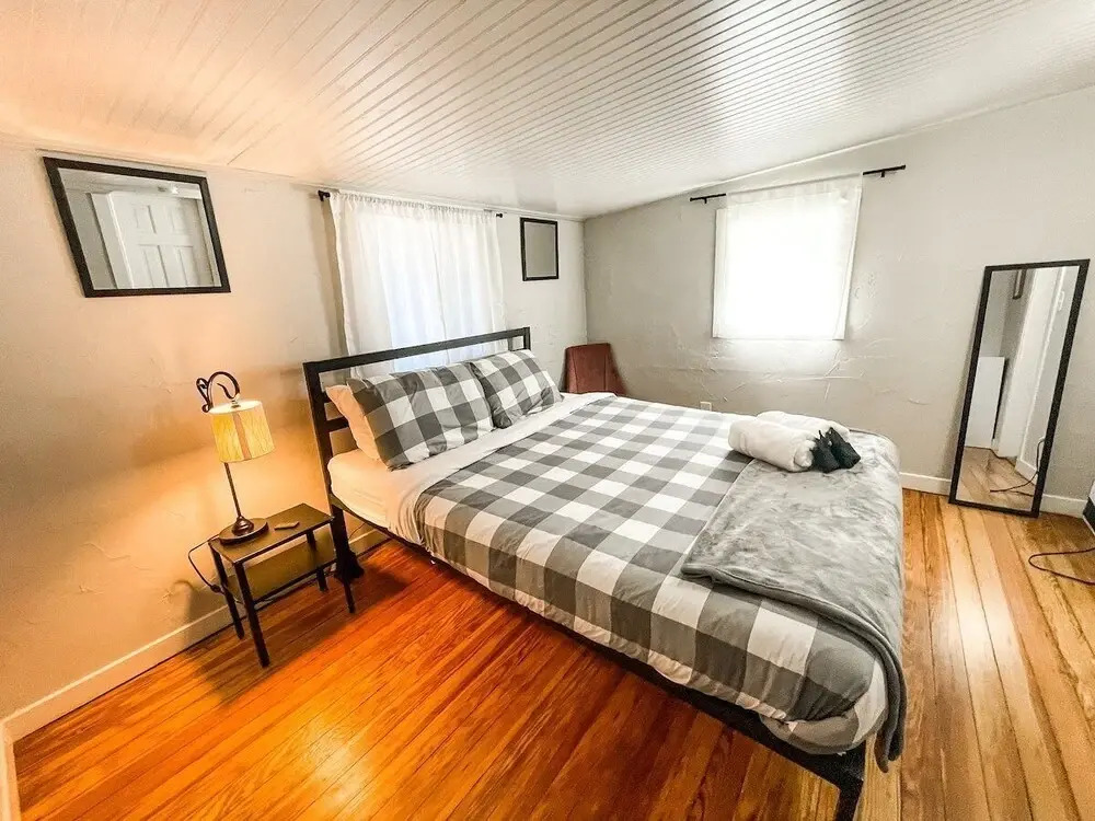 417 E Bijou