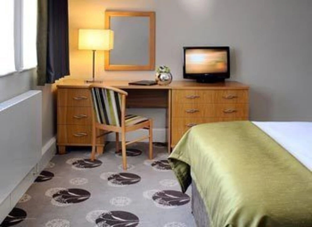 Oakwood House Hotel