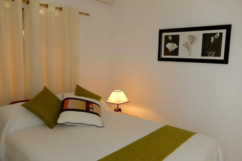 Roche Kerlan Apartments