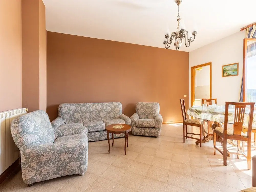 Elegant apartment on Lake Trasimeno
