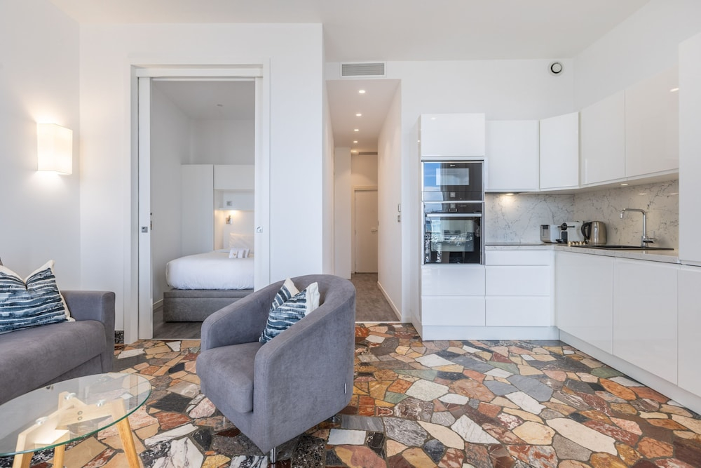 2 Chambres-balcon-vue Mer-felix Faure A2b231