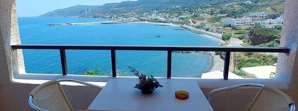 Marou Hotel