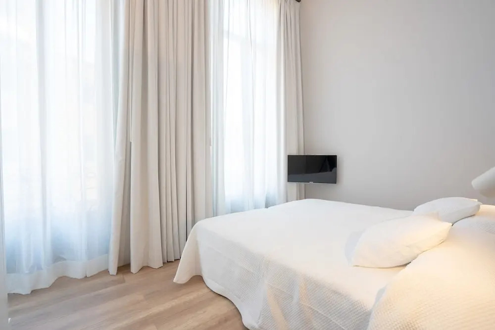 L'Aguila Suites Sagrera