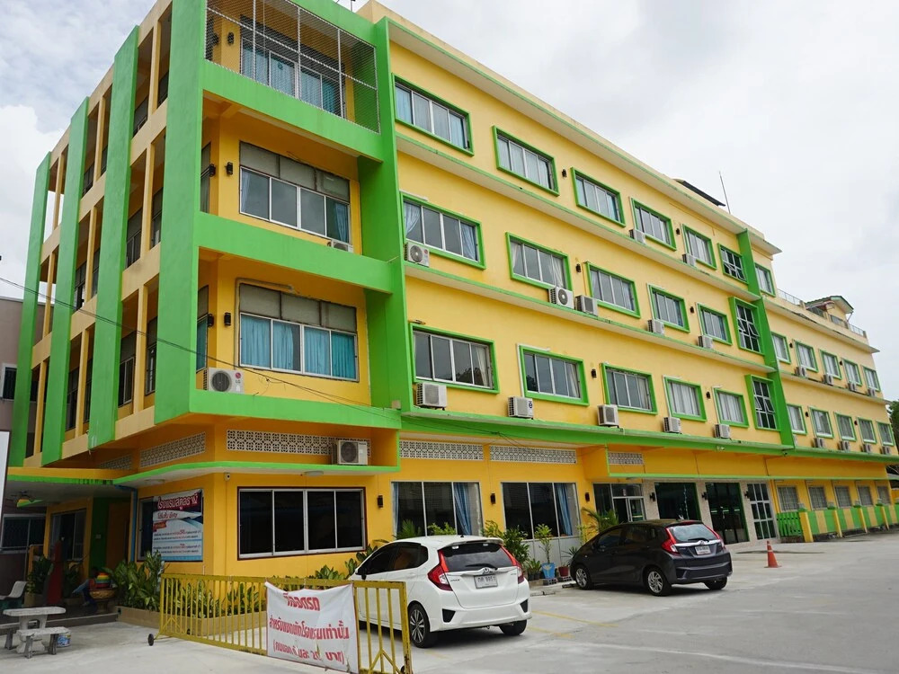 โรงแรมสตูลธานี satun tanee hotel