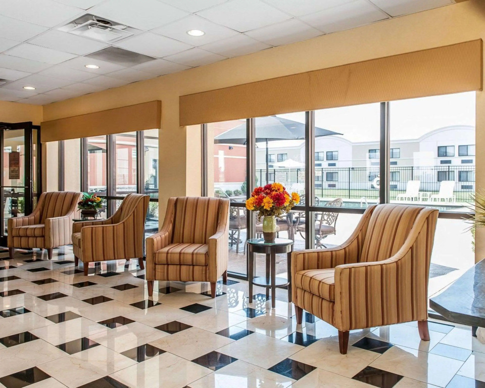 Quality Inn & Suites Mattoon South