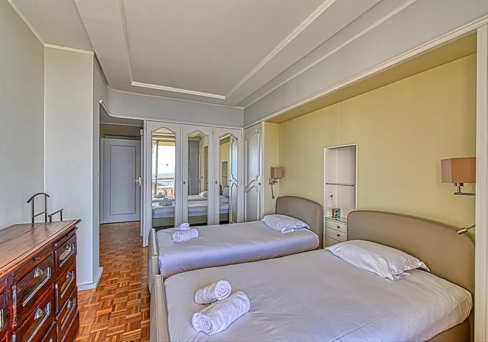 Amazing Sea View Apt w/ Balcony Near Palais