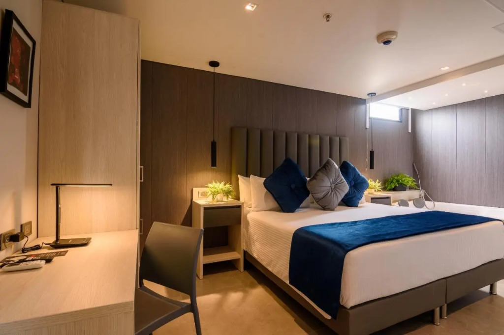 4 Sur Hotel