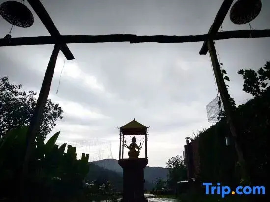 Tai Youpin Golf Rainforest Oxygen Chinese Inn