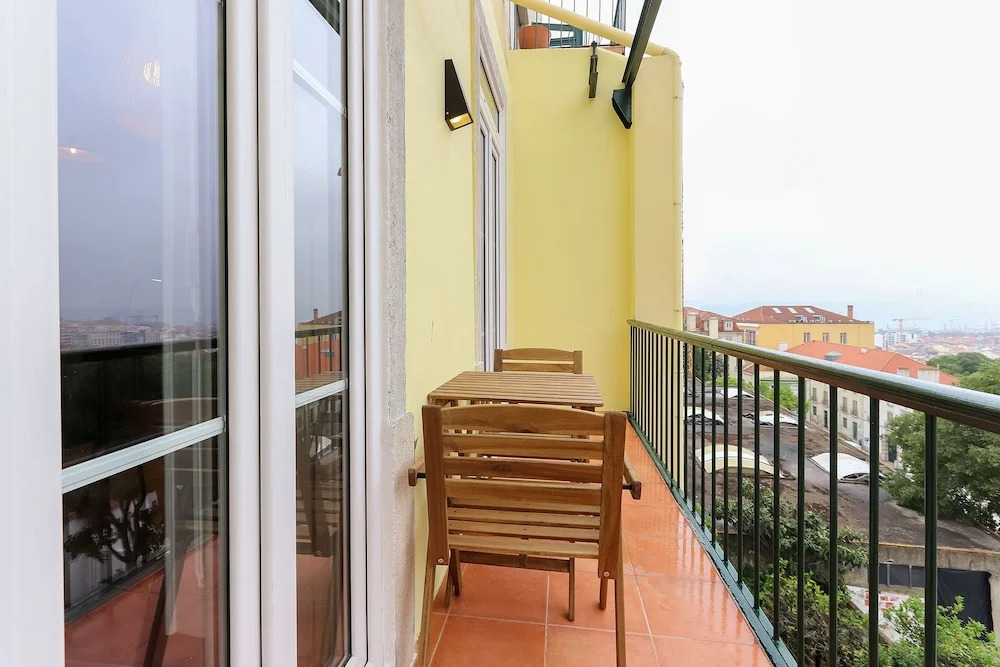 FLH Bairro Alto Central Flats