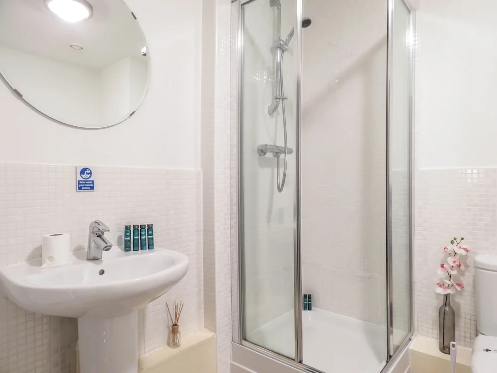 Tudors eSuites City Center Apartment