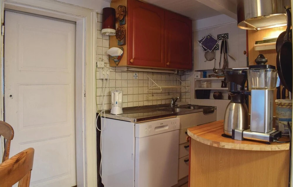 Amazing Home In Staubø With Wifi