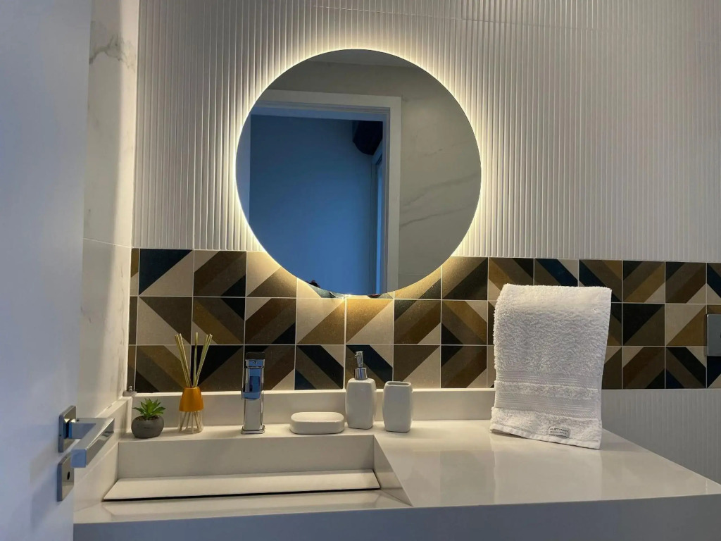 Apartamento sofisticado ao som do mar de Itapoã