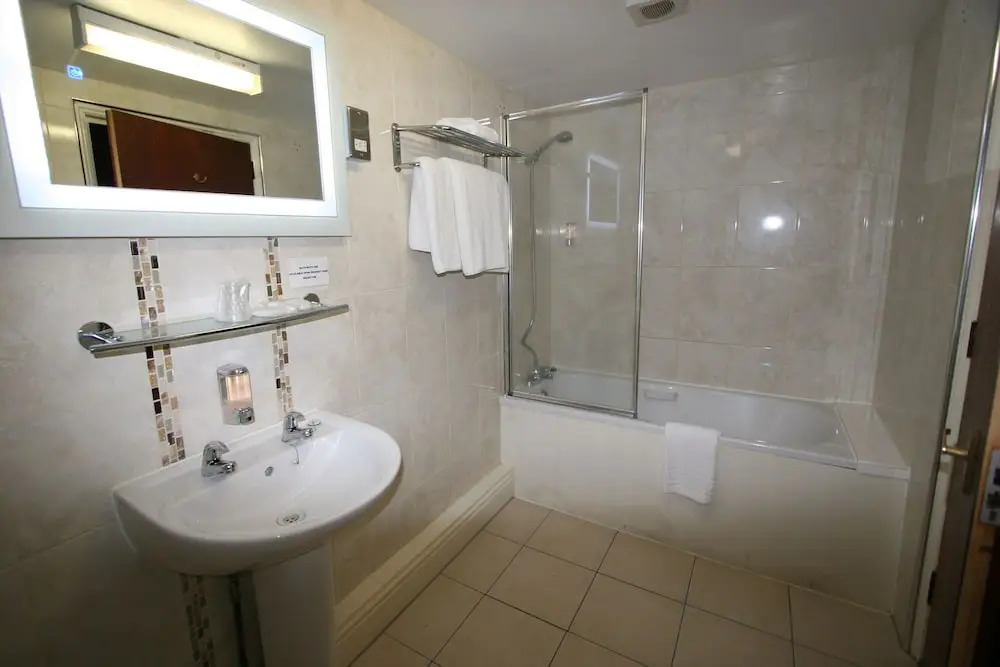 Grange Moor Hotel