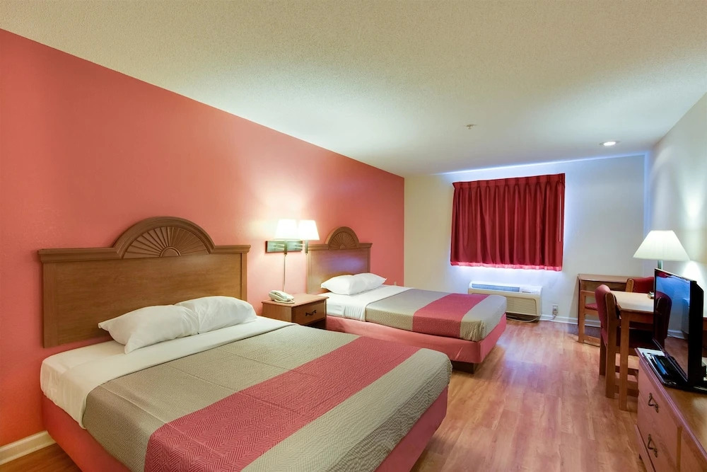 Motel 6 Hinesville, Ga