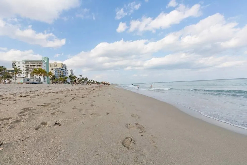 609 Studio Apartment Hollywood Beach