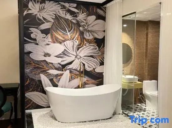 Grand Ha Noi Hotel