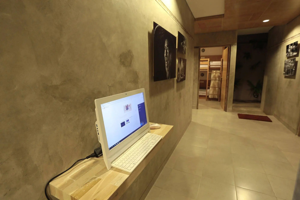 Lokal Bali Hostel