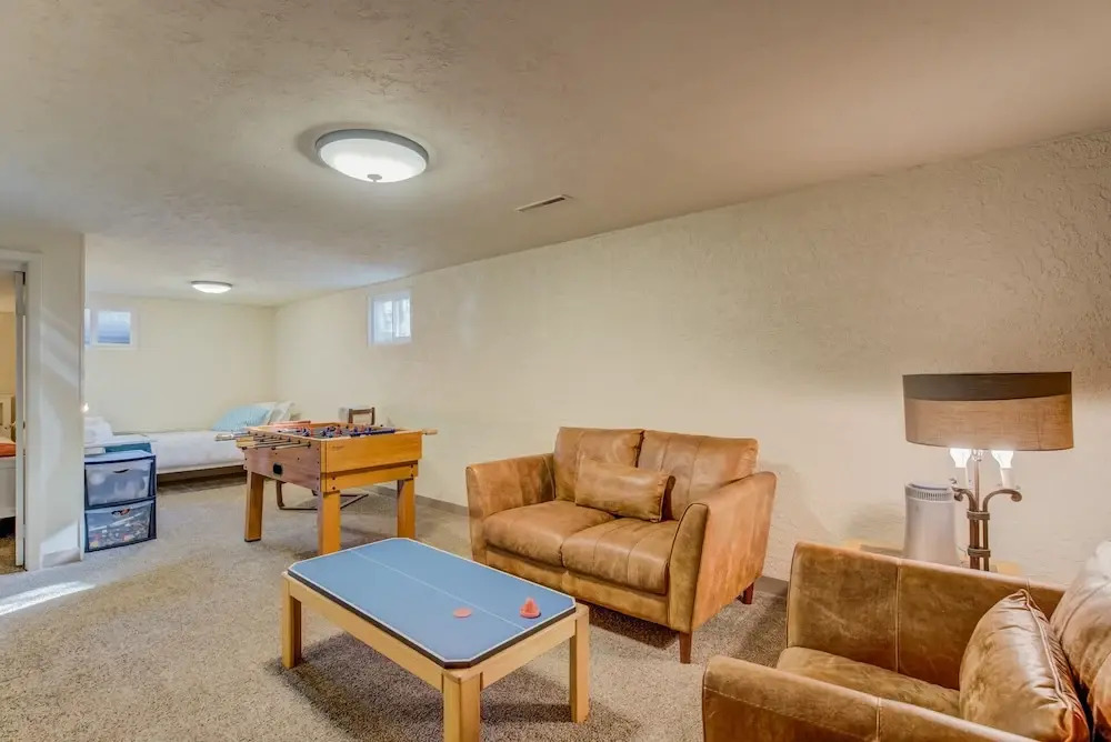 5BR Garden of the Gods is Across the Street!