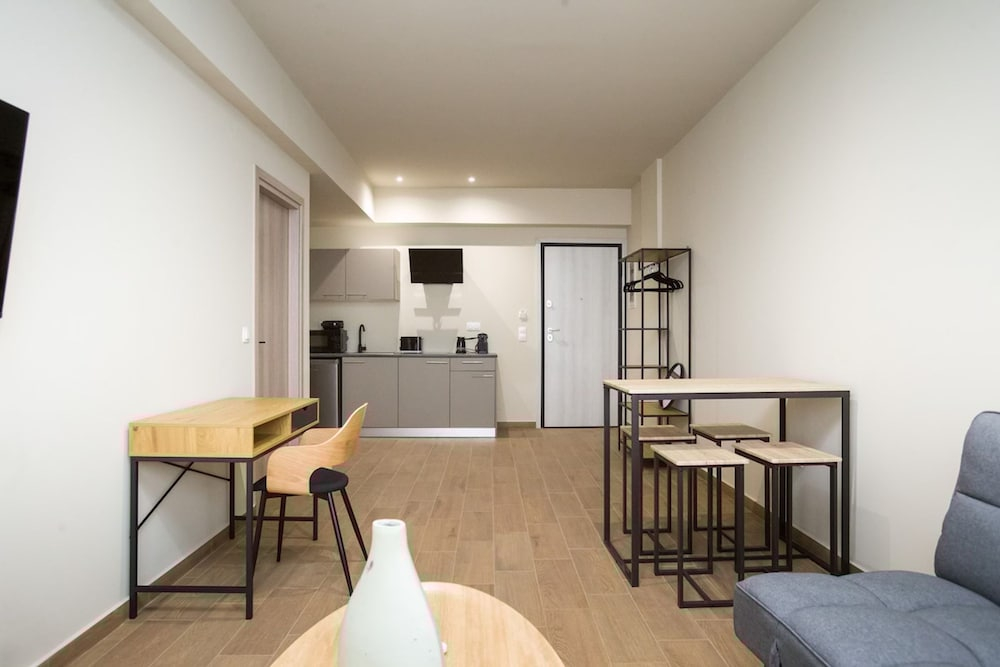 Stoa Luxury Apartment