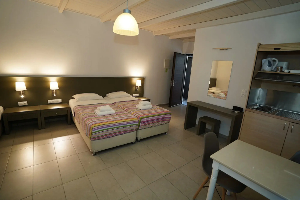 Ledra Maleme Hotel