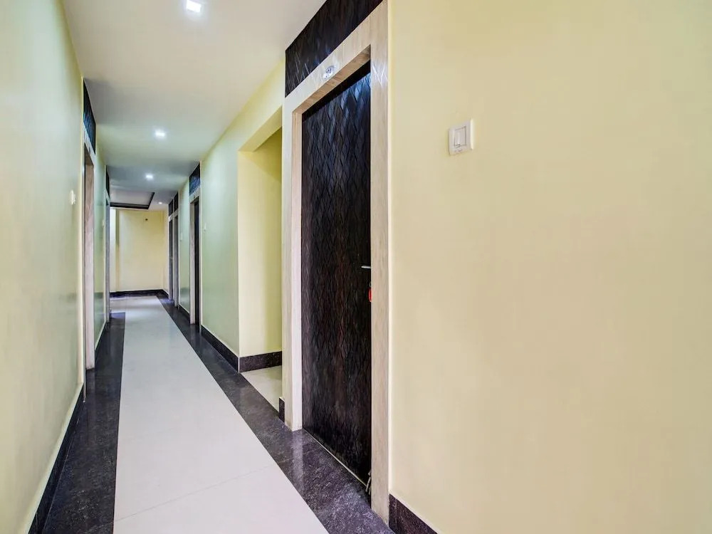 OYO 26889 Hotel Shree Vishnu Regency