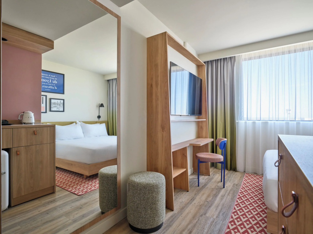 Hampton By Hilton Lyon Airport