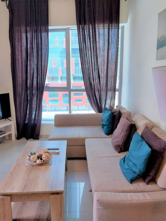 Gorgeous 1B With Balcony in Dubai Marina