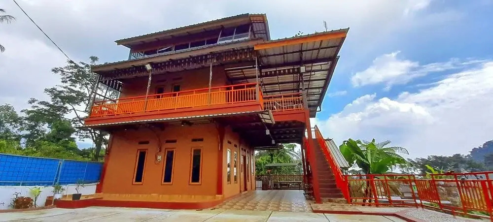 Villa Lisandsa By Ruang Nyaman