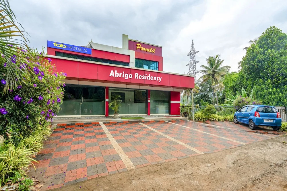 Fabhotel Abrigo Residency