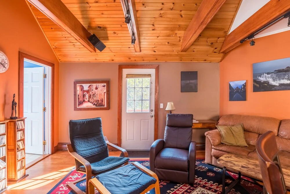 Prime City Living Townhouse 4 Bedroom Townhouse by RedAwning