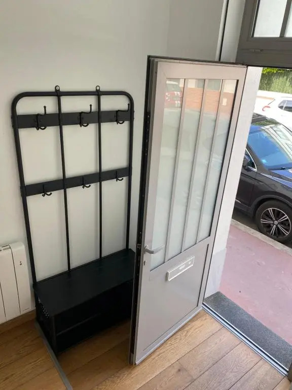 Le Roofound - Porte de Paris - Métro à 5min - Entrée personnelle