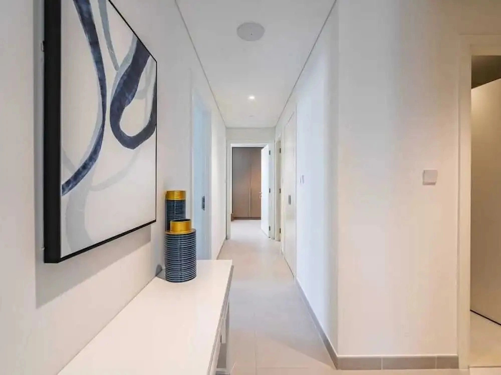 Dubai Creek Gem, Stylish Condo With Two Balconies