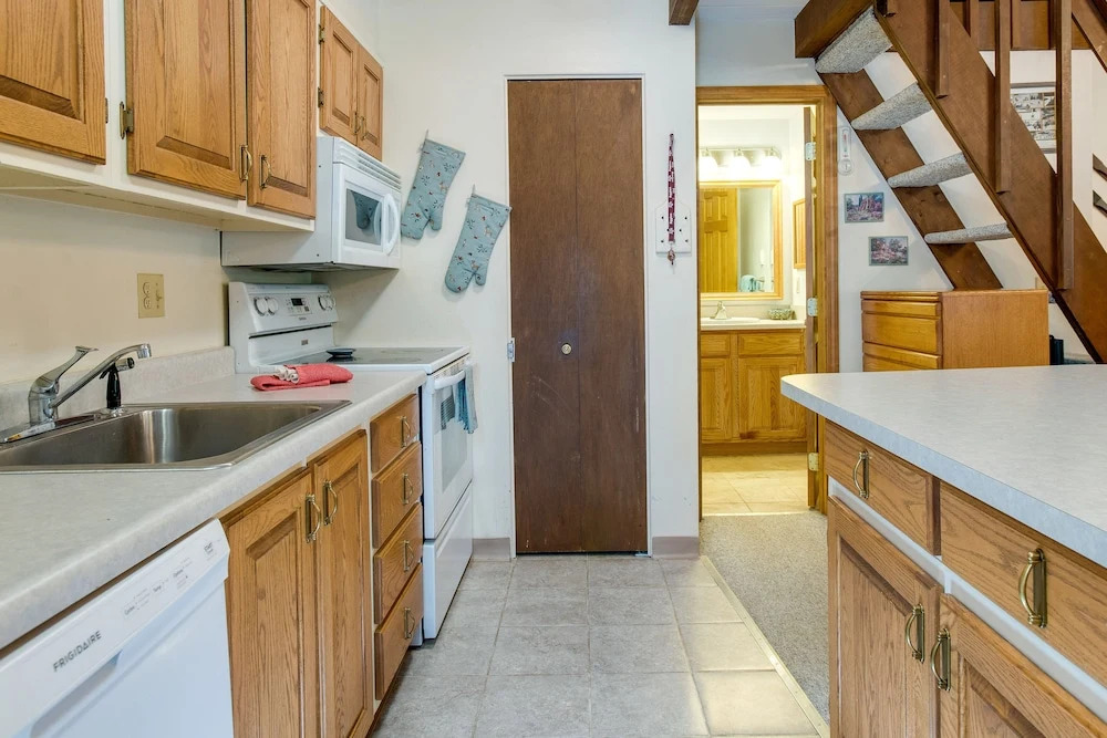 Cozy Winter Park Getaway ~ 3 Mi to Ski Resort Lift